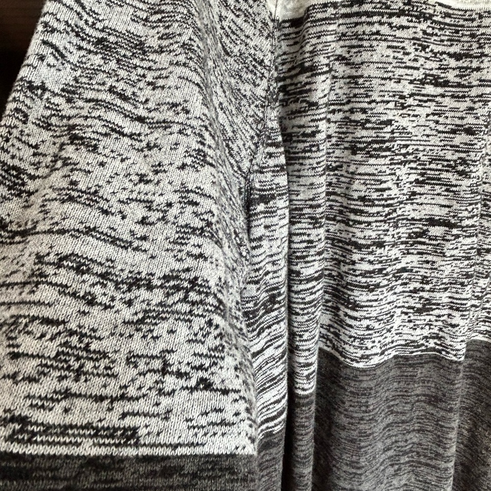 Karen Scott Heather Gray Knit and black Top. - Picture 3 of 6